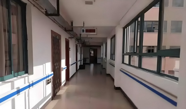 应届本科毕业生落户深圳的程序_陈佩斯电影《戏台》:嬉笑过后,无尽悲凉 陈佩斯电影E停造成运