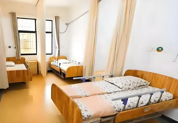 怎么过深户_佟丽娅儿子正脸曝光，五官气质超像爸爸 东江东省纵队在广基地